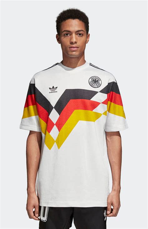 voetbaloutfits adidas|adidas football shirt.